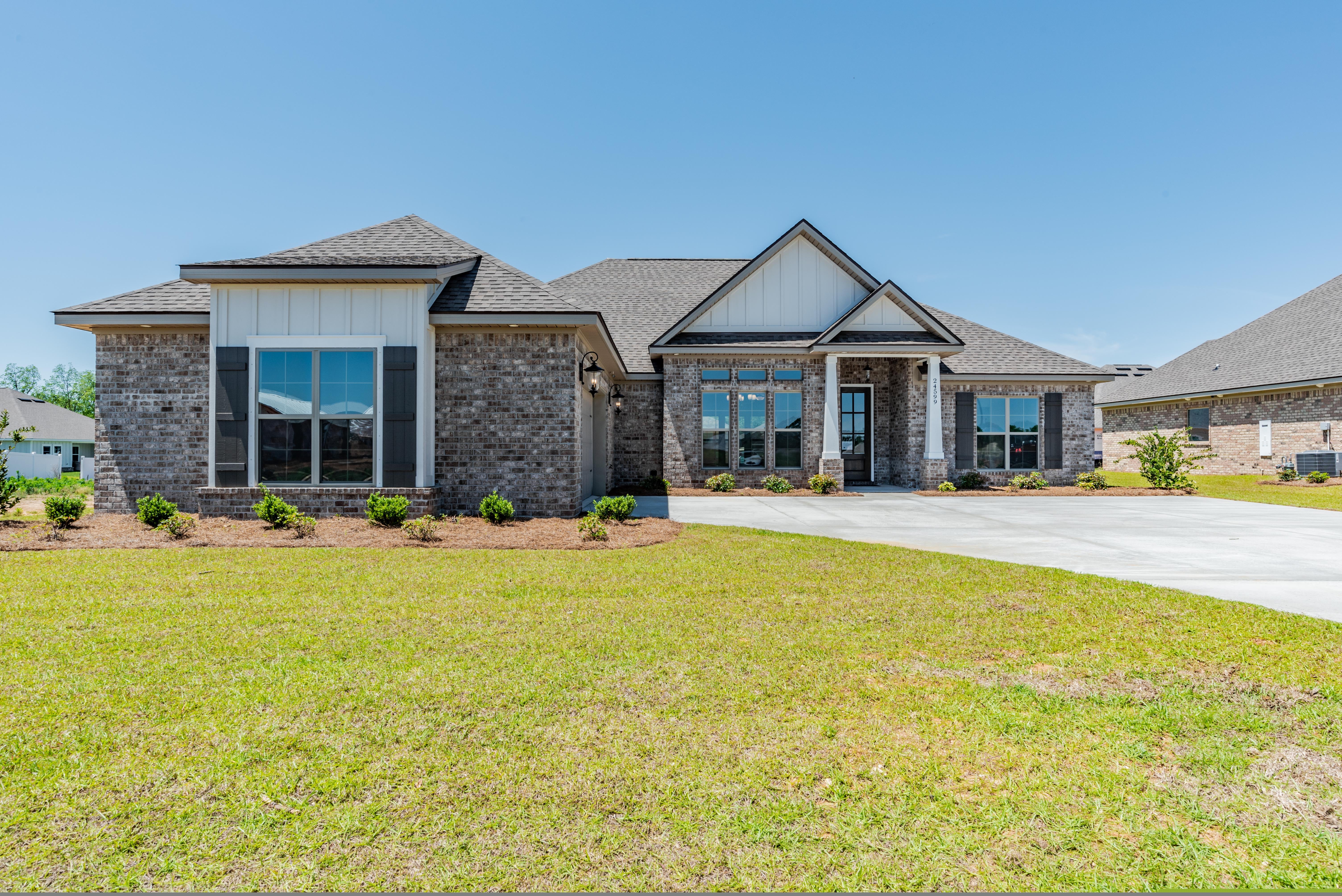 2,436sf New Home in Pensacola, FL